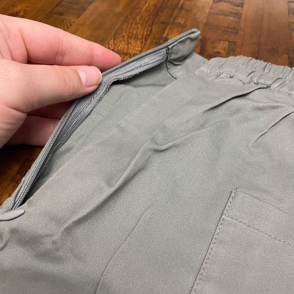 NEW Amazon Shorts - Picture 6 of 8